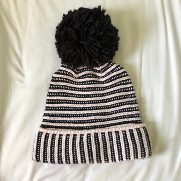 Kate Spade Pom Pom Beanie - Picture 1 of 3